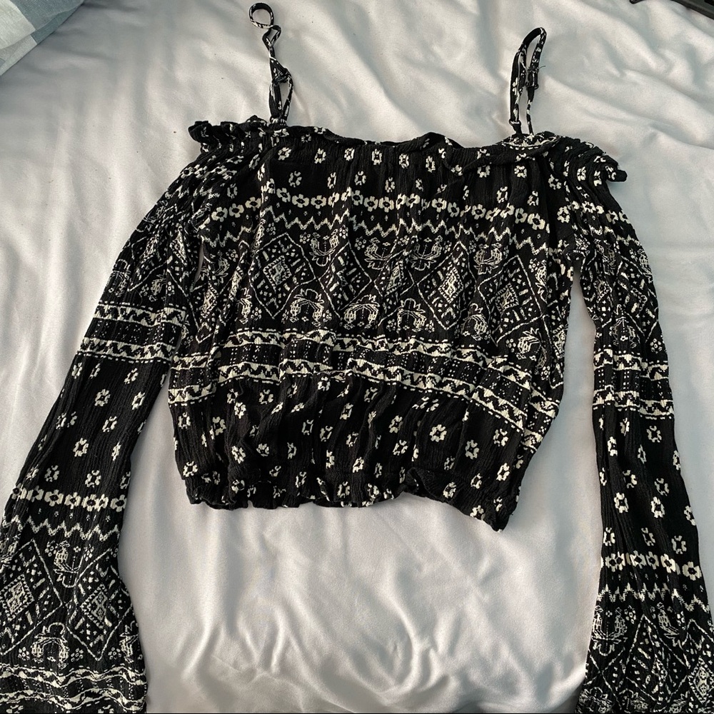 Patterned LA Hearts crop top